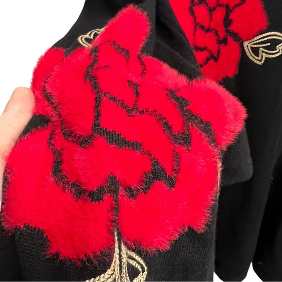 Alfred Dunner Long Sleeve Floral Rose Jacquard Soft Cozy Chic Christmas Sweater - Picture 6 of 7